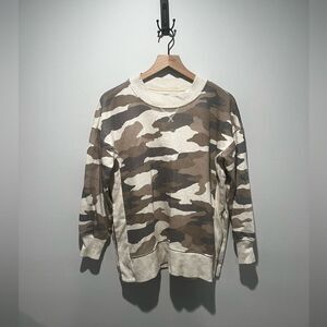 Aerie Crewneck Camouflage Sweatshirt with Slit XS